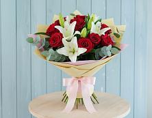 Букет цветов из:  Лилии и Розы в Ленинском Ставропольского края
