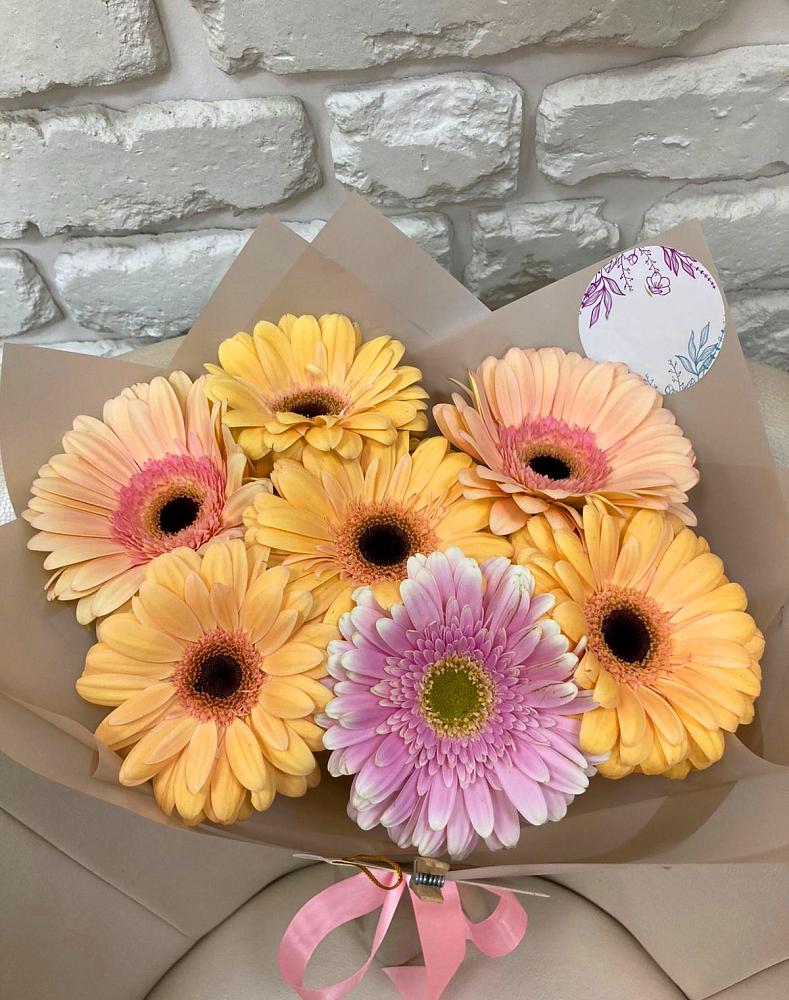 Букет цветов из: Герберы в Ленинском Ставропольского края