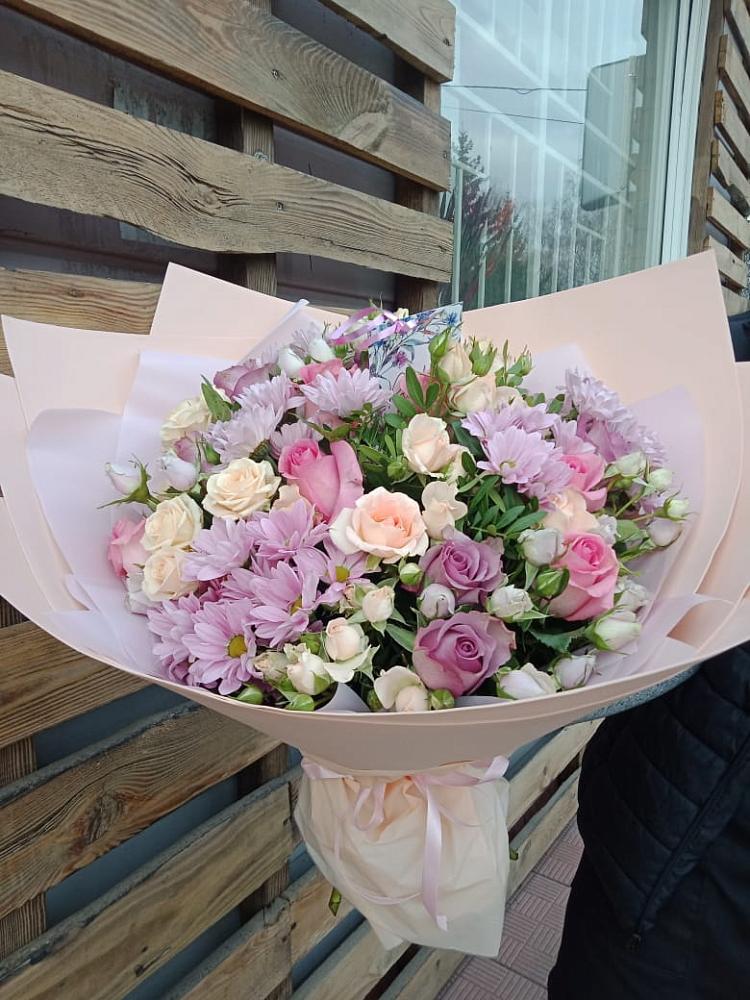 Букет цветов из: Розы и Хризантемы в Ленинском Ставропольского края