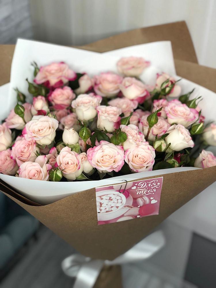 Букет цветов из: Розы в Ленинском Ставропольского края