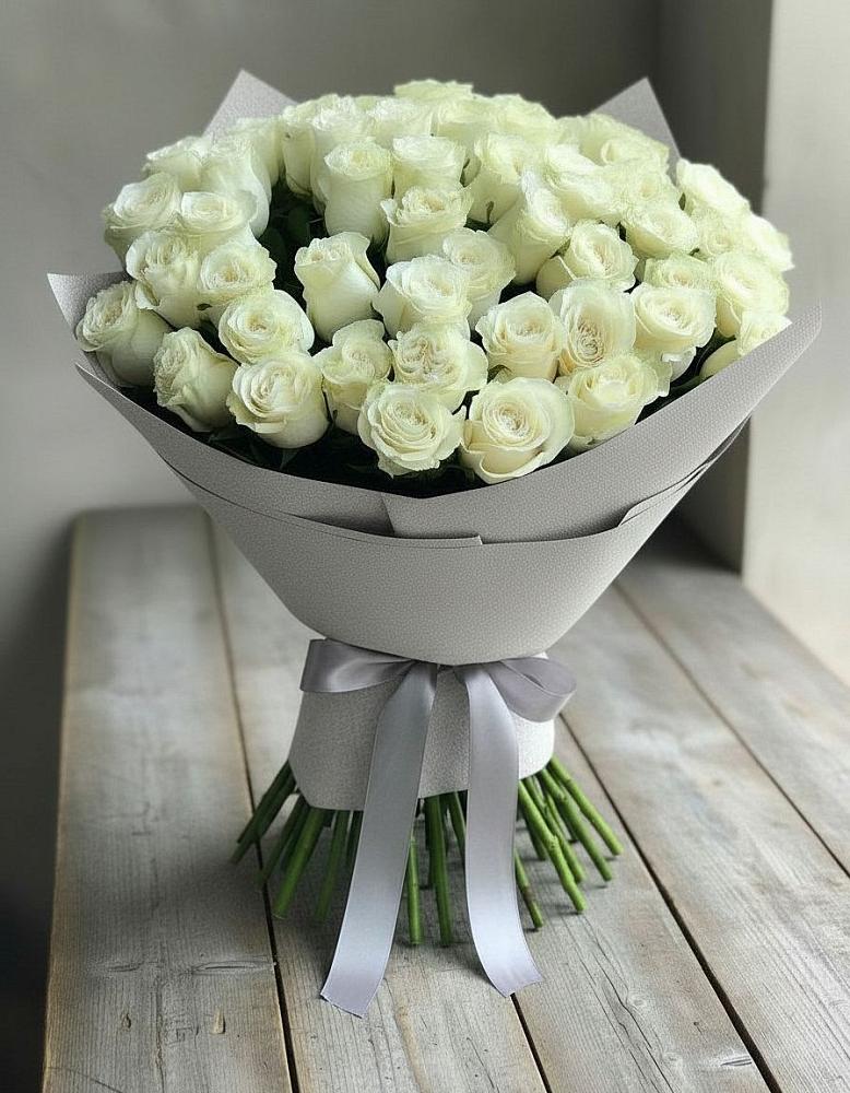 Букет 35 Белых роз в Ленинском Ставропольского края