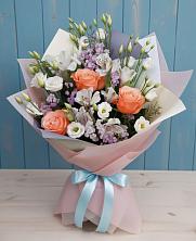 Букет цветов из:  Лизиантусы, Розы, Альстромерии и Гипсофила в Ленинском Ставропольского края