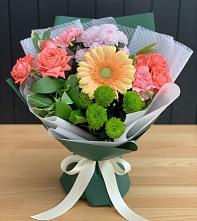 Букет цветов из:  Гвоздики, Розы, Герберы и Хризантемы в Ленинском Ставропольского края