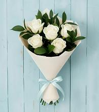Букет цветов из:  Розы в Ленинском Ставропольского края