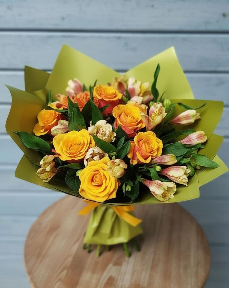 Букет цветов из: Альстромерии и Розы в Ленинском Ставропольского края