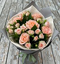 Букет цветов из:  Розы в Ленинском Ставропольского края