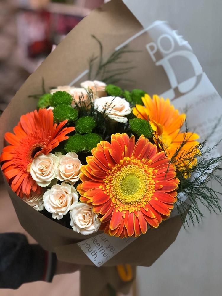 Букет цветов из: Герберы, Хризантемы и Розы в Ленинском Ставропольского края