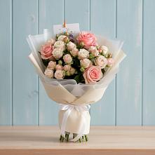 Букет цветов из:  Розы в Ленинском Ставропольского края